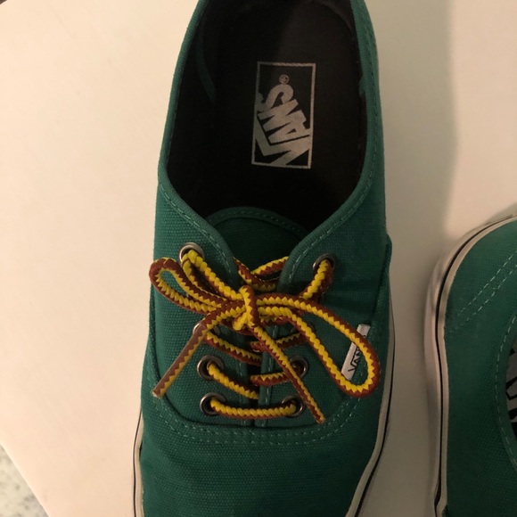❌SOLD❌Vans Authentic Low Top Green Shoe - Picture 4 of 9